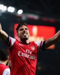  鲍文锦上添花，西汉姆联主场三球完胜埃弗顿  