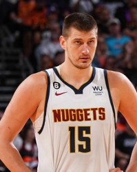  约基奇27+15+12再斩三双  