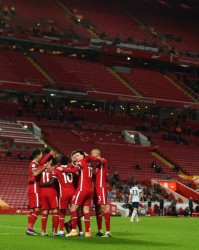  曼城锋线火力全开，客场大胜稳固榜首优势